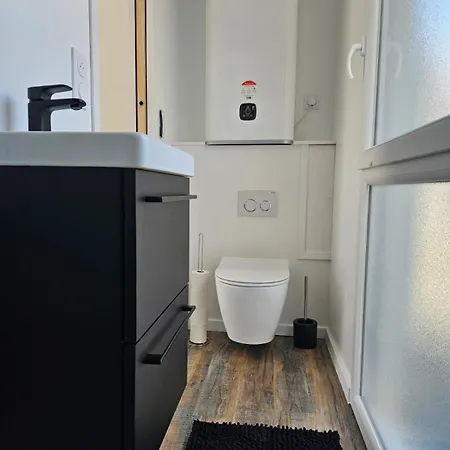 Maisonette De 25 M2 Tout Confort A 300 M De La Mer Semesterbostad La Rochelle (Charente-Maritime)