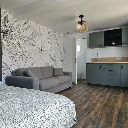 Maisonette De 25 M2 Tout Confort A 300 M De La Mer Semesterbostad La Rochelle (Charente-Maritime)